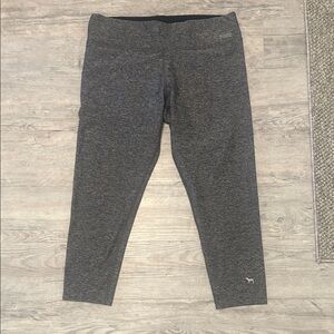 Victoria's Secret Charcoal Capris